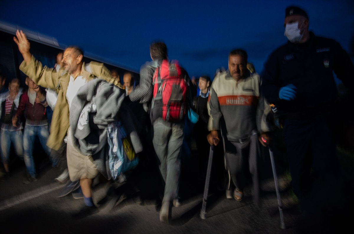 Fading Hopes: Röszke Refugee Field-camp - Hou Hedayat