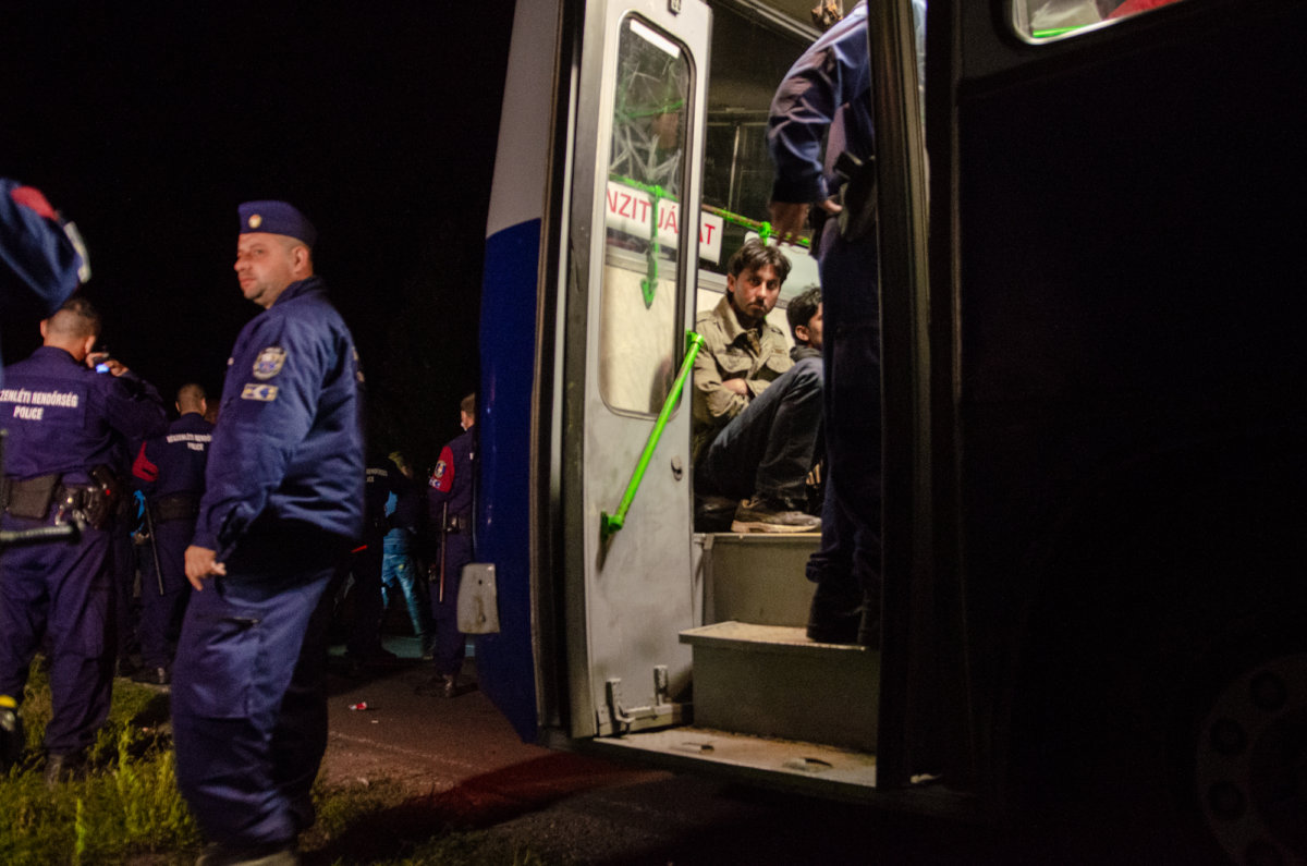 Fading Hopes: Röszke Refugee Field-camp - Hou Hedayat