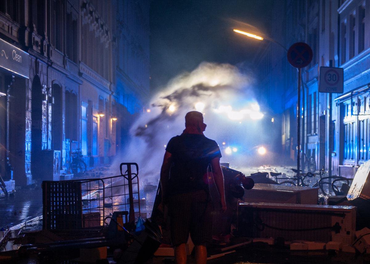 The Constant Defense - Hou Hedayat