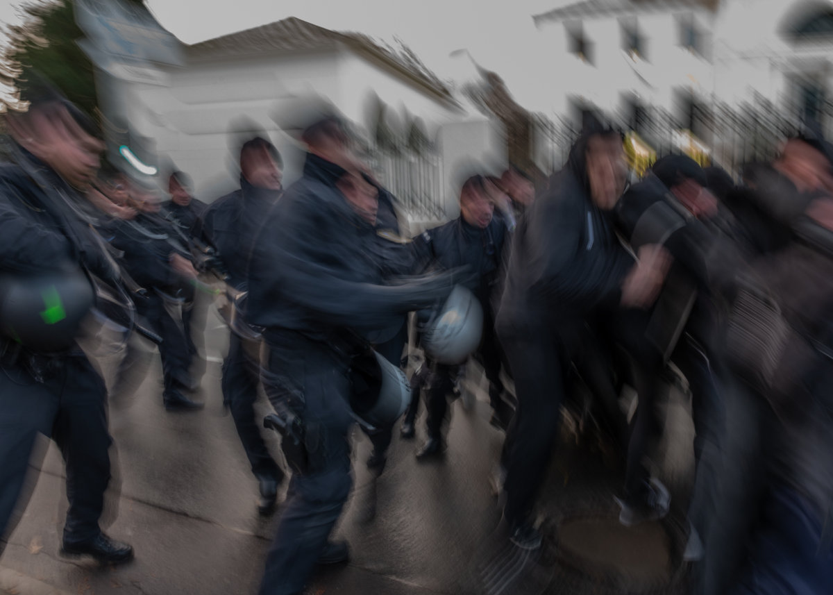 The Constant Defense - Hou Hedayat