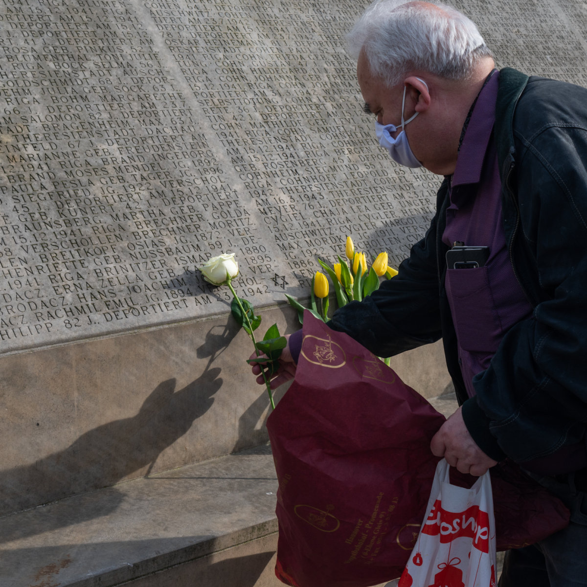 The Constant Defense - Hou Hedayat